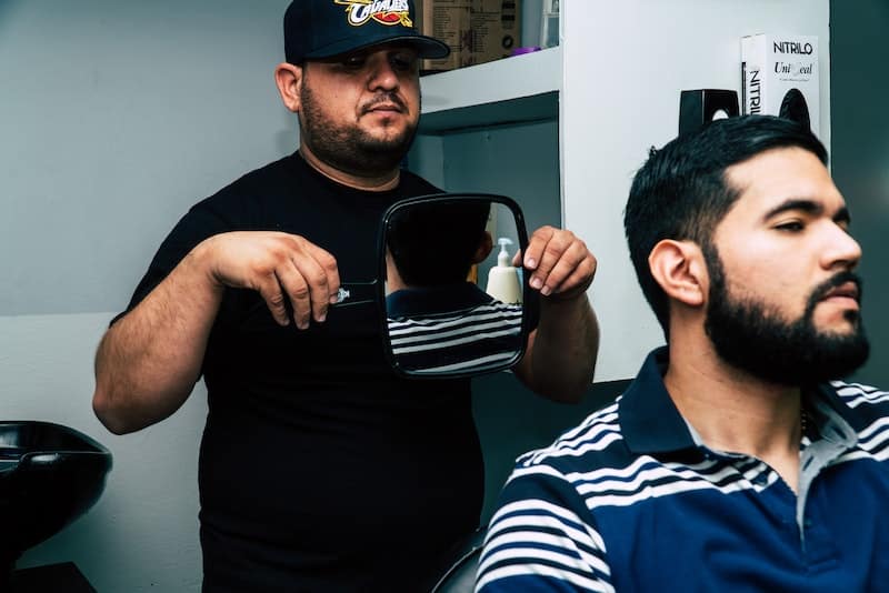 Clases de Barbero en Español Houston